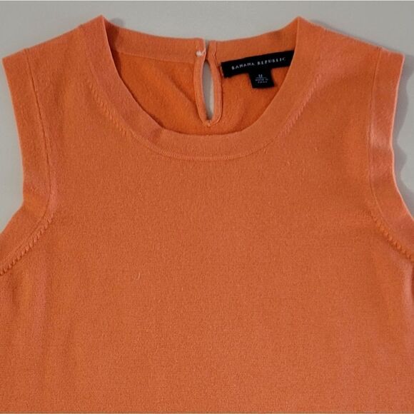 Banana Republic Women's Orange Silk Blend Sleeveless Crewneck Sweater - Picture 6 of 10